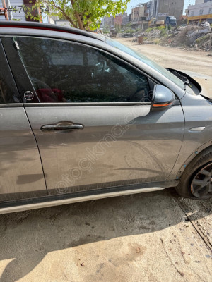 Fiat egea cross sağ ön çamurluk