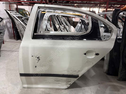 SKODA OCTAVİA 2008-11 ÇIKMA ORİJİNAL SOL ARKA KAPI BD2