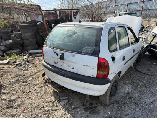 OPEL CORSA B SAĞ ARKA KAPI DOLU 96-01 MODEL