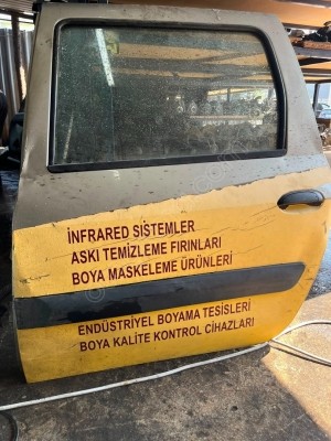DACİA LOGAN SOL ARKA KAPI