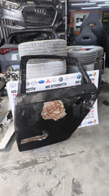 AUDİ A3 SOL ARKA KAPI