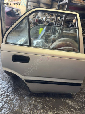 TOYOTA COROLLA AE92  FINDIK KASA SAĞ ARKA KAPI