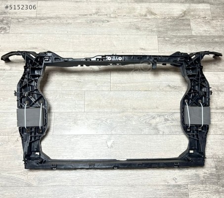 Ön Panel Q5 2016-2024 80A805594 80A805594B