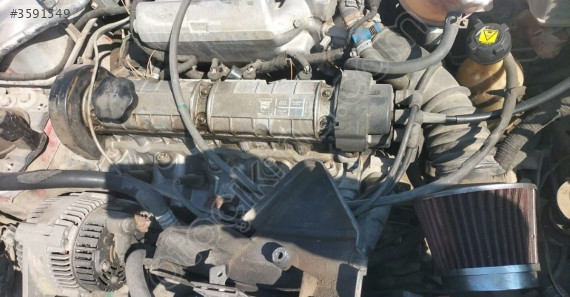Renault Clio 1.8 enjeksiyonlu motor