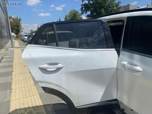 2023 Kia Sportage Sağ Arka Kapı