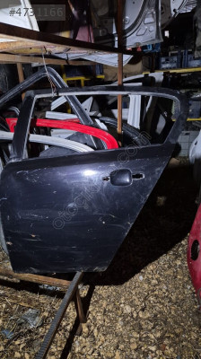 Opel Corsa d sol arka kapı siyah