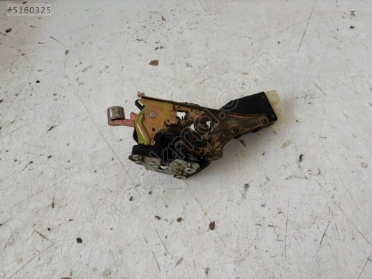 OPEL CORSA B SOL ÖN KAPI KİLİDİ