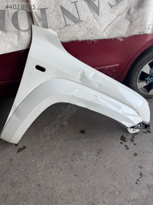 2013 model Amarok sol çamurluk
