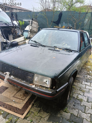 Renault Broadway sol ön çamurluk