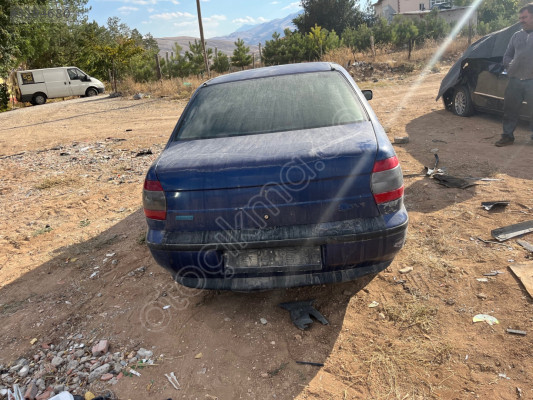Fiat Siena.  Bagaj kapak