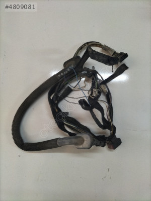 04053 RENAULT TRAFİC SOL ARKA KAPI TESİSATI