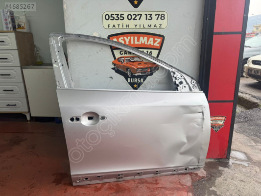 FLUENCE SAĞ ÖN KAPI ORJİNAL