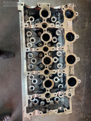 Ford Mondeo 2.0 V 45 silindir kapağı