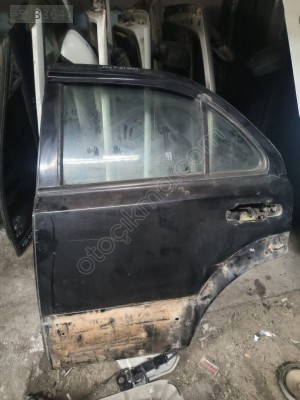 KİA SORENTO SOL ARKA KAPI