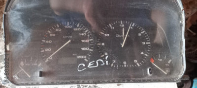Volkswagen Caddy gösterge saati
