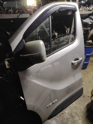 Renault trafic 3 sol ön kapı