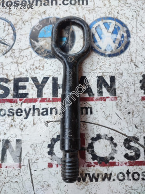 8K08065615 seat Leon 2015 çeki demiri