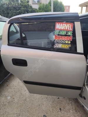 Opel Astra g sağ arka kapi