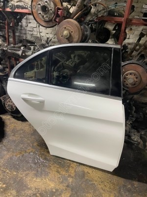 MERCEDES C2 SAĞ ARKA KAPI