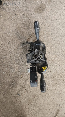 Renault Clio 4 silgi silecek kolları