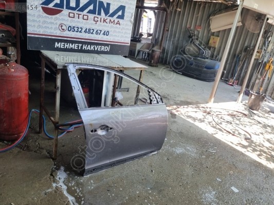 Renault megane 2012-2016 sag on kapı