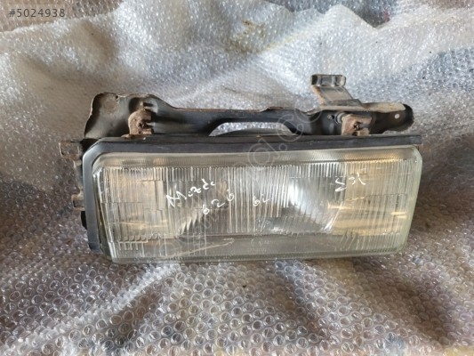 Mazda 626 sol far