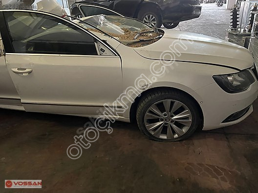 2014 Skoda Suberb Sag Sol Ön Kapı Çıkma - Skoda  Orijinal Çıkma Yedek Parça Ankara