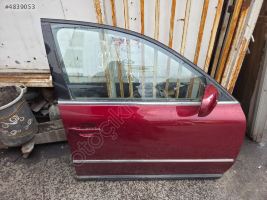 PASSAT B5.5 SAĞ ÖN DOLU KAPI 2001 -2005 MODEL