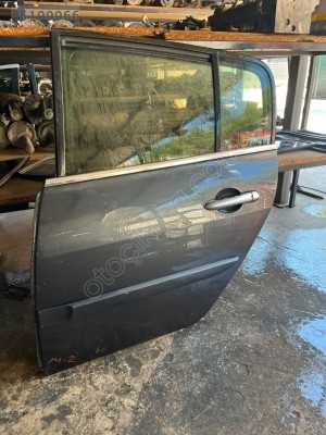 RENAULT MEGAN 2 HB SOL ARKA KAPI