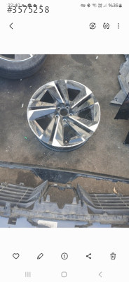 Peugeot 408 çelik jant