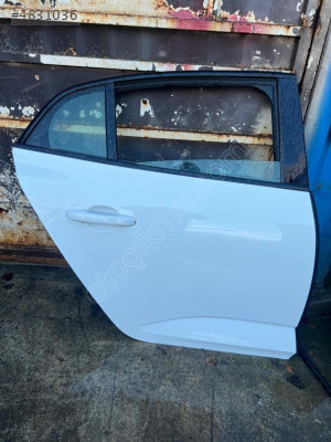 RENAULT MEGANE 4 SAĞ ARKA KAPI MERT OTO
