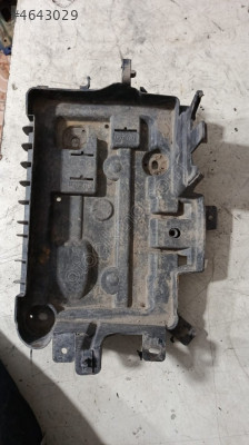 Opel Corsa d akü altı
