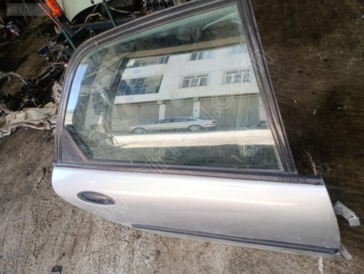 Renault Laguna 1 sağ arka kapı