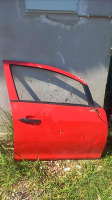 Corsa D Orjinal Sağ Ön Kapı ( Çıtır Hasarlı )