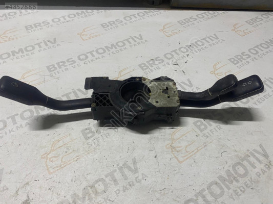 AUDİ A4 SİNYAL KOLU 4D0953513A-8D0953513