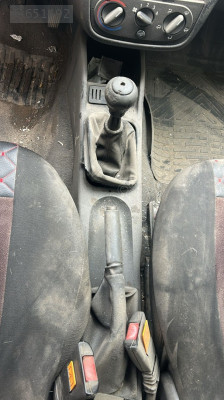 Opel Corsa C vites konsol