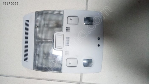 AUDI A3 A4 TAVAN LAMBASI 8E0947135E