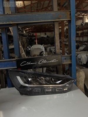 Ford Focus sağ far