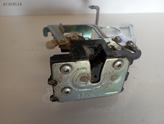 Hyundai İ.20.Sol arka kapı kilidi.A045035