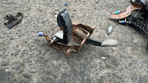 DACİA DUSTER PEDAL KONUK OTO