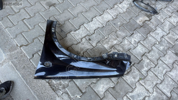 Opel Corsa c sol ön çamurluk