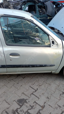 renault clio symbol  sağ ön kapı dolu