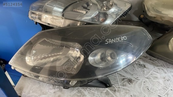 DACİA SANDERO SOL FAR