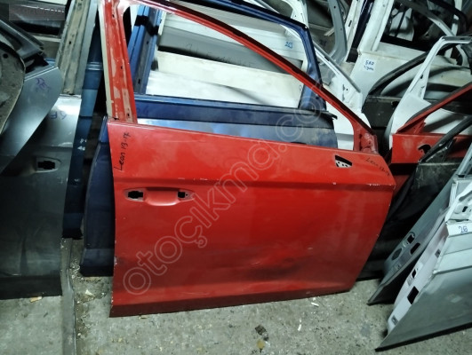 5F4831052 Seat Leon Sağ Ön Kapı