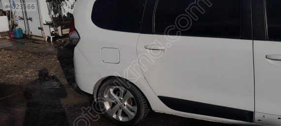 Dacia Lodgy arka çamurluk