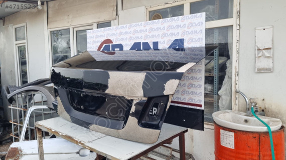 Mercedes E250 model 2010-2014 arka Bagaj kapagı