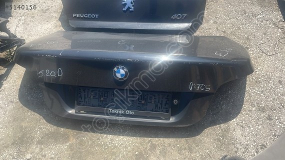 BMW E60 BAGAJ KAPAĞI