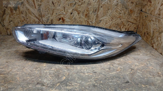 FORD FİESTA SOL ÖN FAR C1BB13W030CH