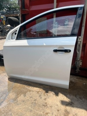 HYUNDAİ İ20 SOL ÖN KAPI