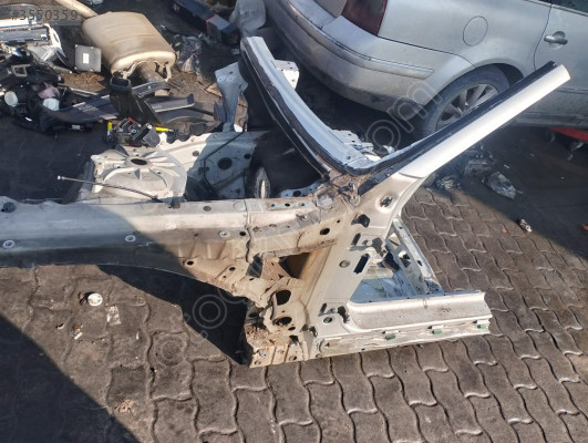 BMW E60 SOL ÖN ÇEYREK ORİJİNAL ÇIKMA